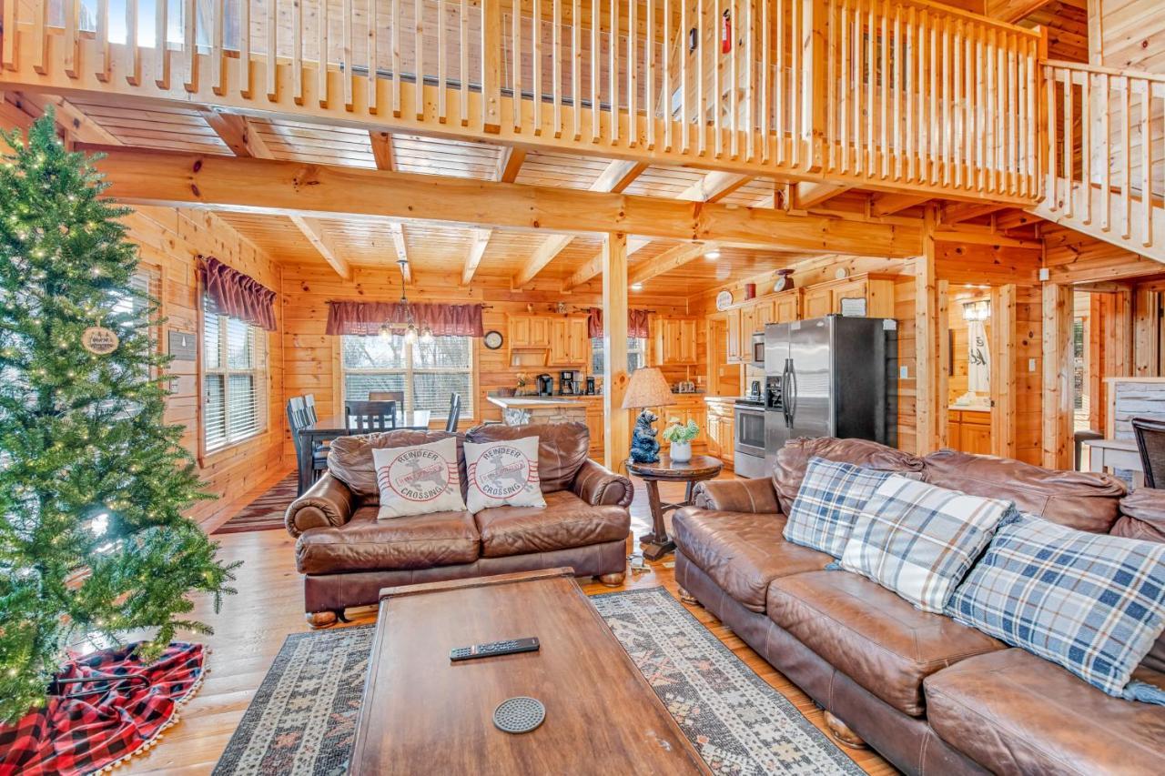 Triple Mountain View Villa แกตลิงเบิร์ก ภายนอก รูปภาพ