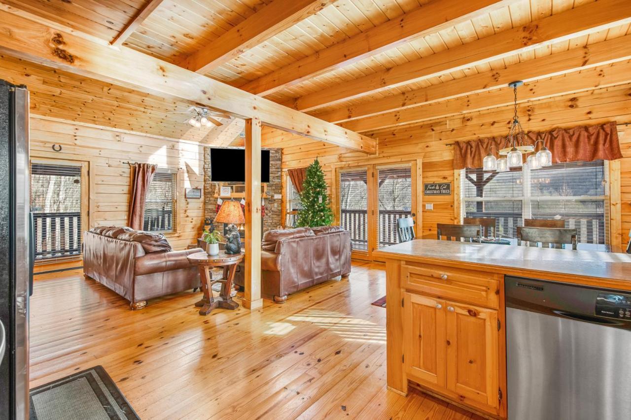 Triple Mountain View Villa แกตลิงเบิร์ก ภายนอก รูปภาพ