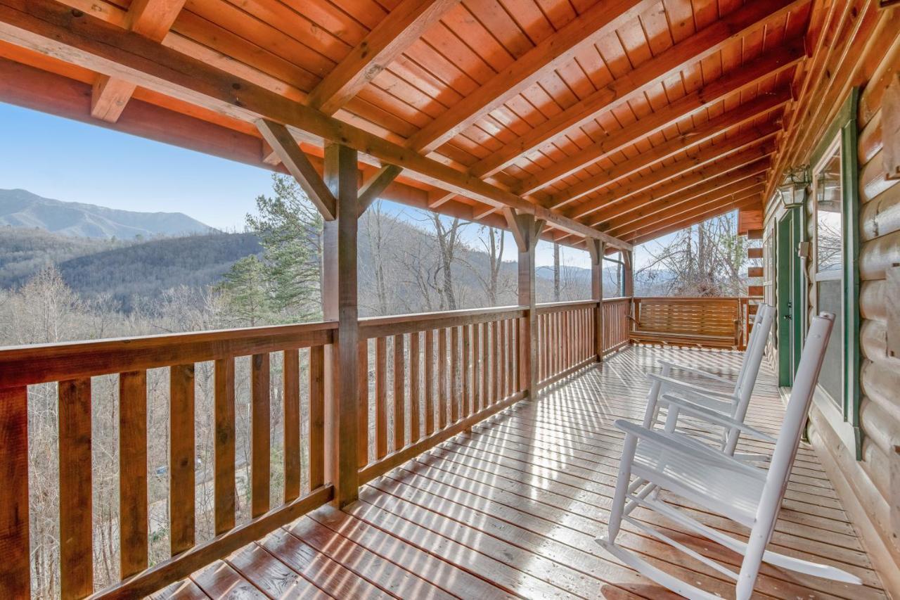 Triple Mountain View Villa แกตลิงเบิร์ก ภายนอก รูปภาพ